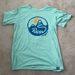 Patagonia teal athletic material t shirt